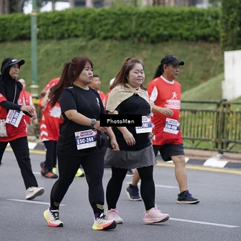Runner Photo 8075378