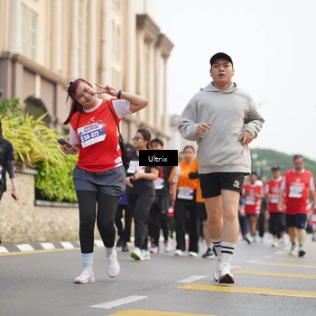 Runner Photo 8075384