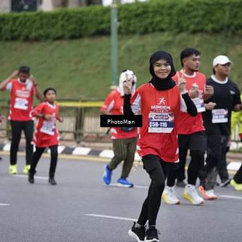 Runner Photo 8075387