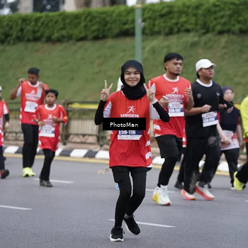 Runner Photo 8075393