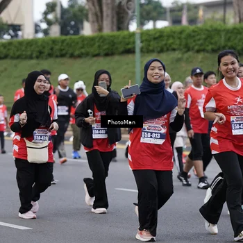Runner Photo 8075399