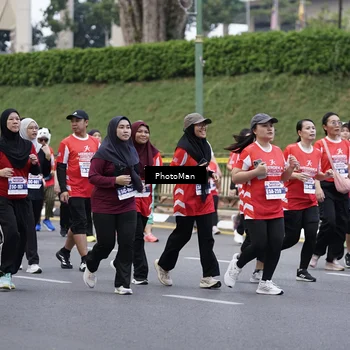 Runner Photo 8075434