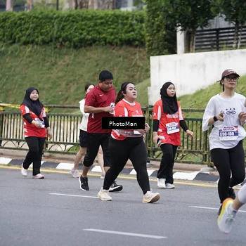 Runner Photo 8075463