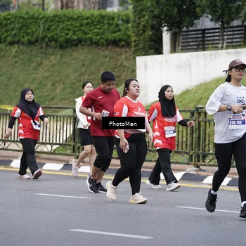 Runner Photo 8075473
