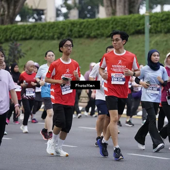 Runner Photo 8075497
