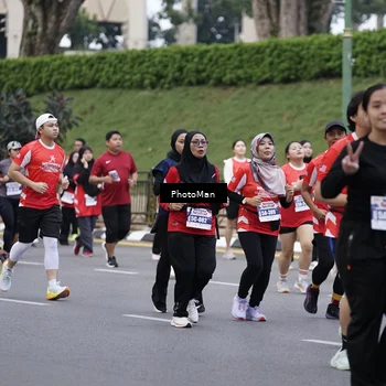Runner Photo 8075500