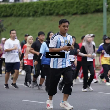 Runner Photo 8075535