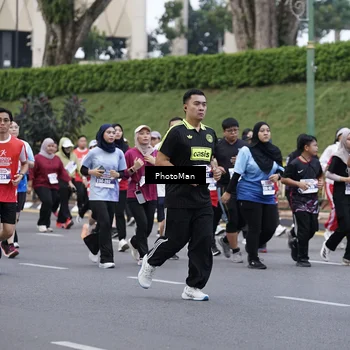 Runner Photo 8075536