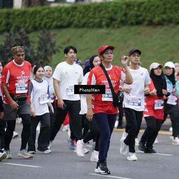 Runner Photo 8075556