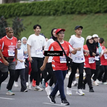 Runner Photo 8075563