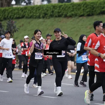 Runner Photo 8075569