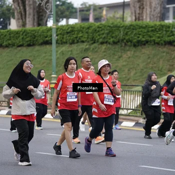 Runner Photo 8075587