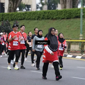 Runner Photo 8075591