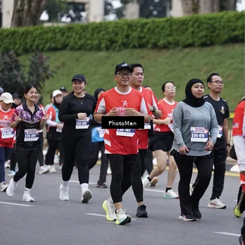 Runner Photo 8075599