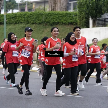 Runner Photo 8075618
