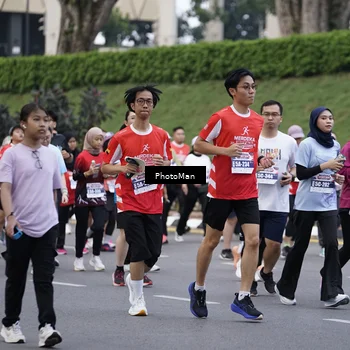 Runner Photo 8075623