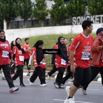 Runner Photo 8075624