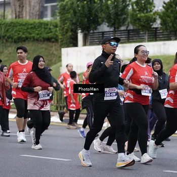 Runner Photo 8075634