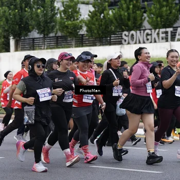 Runner Photo 8075655