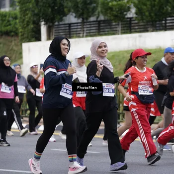 Runner Photo 8075700