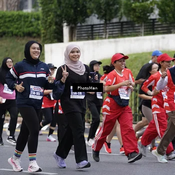 Runner Photo 8075703