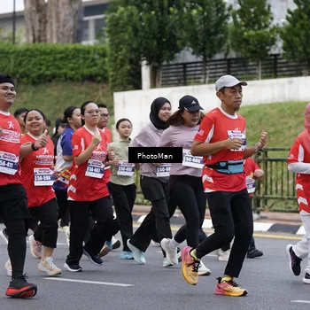 Runner Photo 8075717