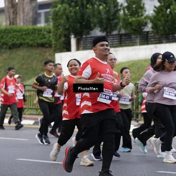 Runner Photo 8075726