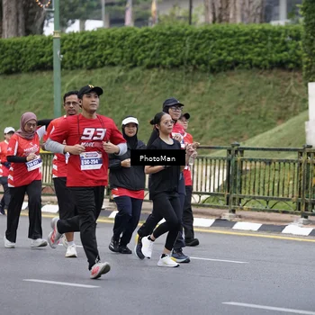 Runner Photo 8075745