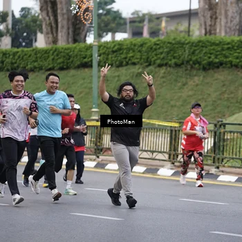 Runner Photo 8075756