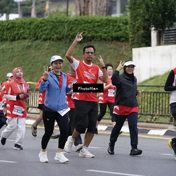 Runner Photo 8075764