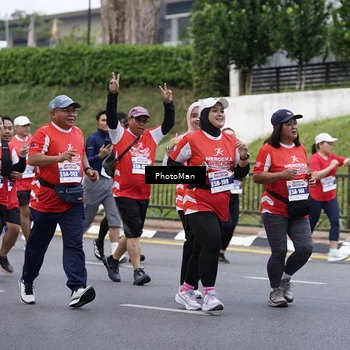 Runner Photo 8075771