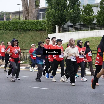 Runner Photo 8075783
