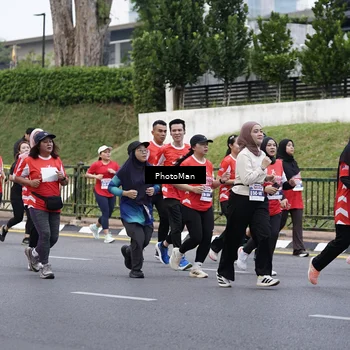 Runner Photo 8075790