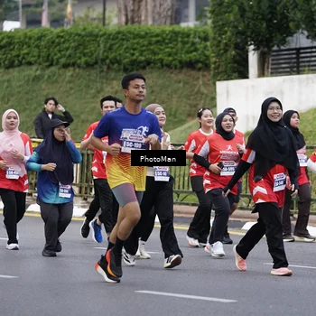Runner Photo 8075794