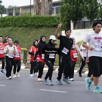 Runner Photo 8075823