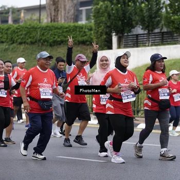 Runner Photo 8075824