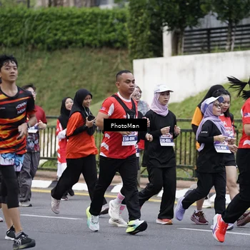 Runner Photo 8075860