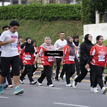 Runner Photo 8075863