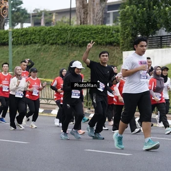 Runner Photo 8075866
