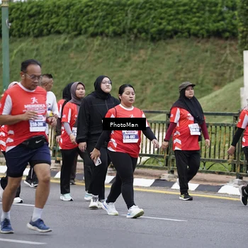 Runner Photo 8075872