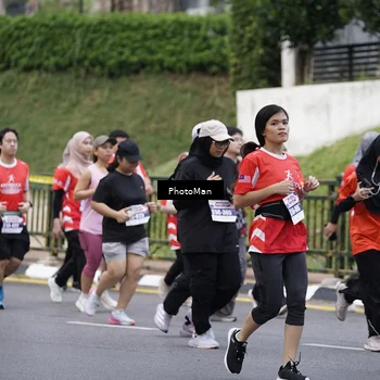 Runner Photo 8075874