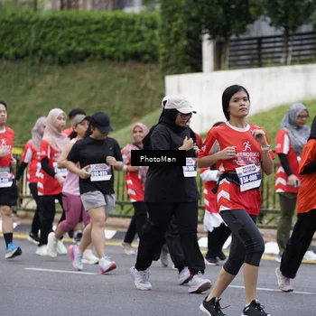 Runner Photo 8075876