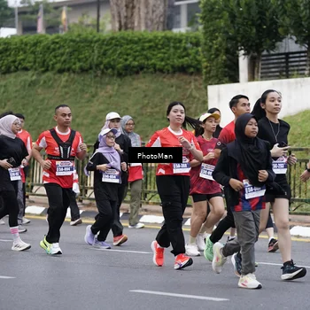 Runner Photo 8075883