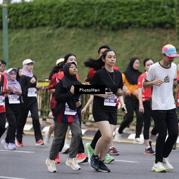 Runner Photo 8075910