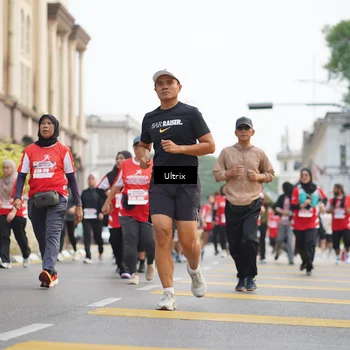 Runner Photo 8075945