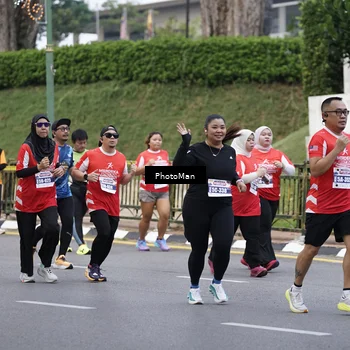 Runner Photo 8075968