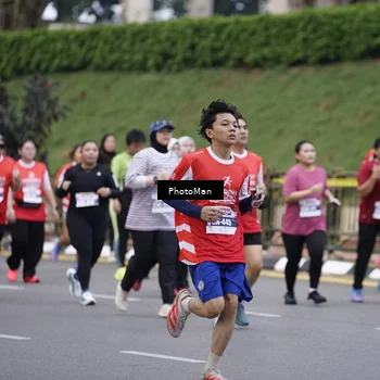 Runner Photo 8075972