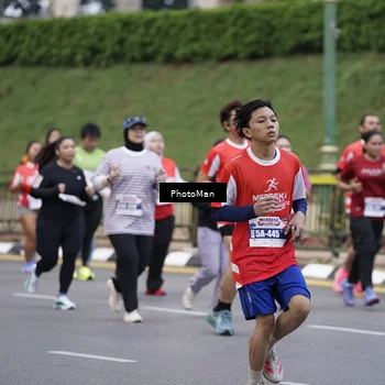 Runner Photo 8075988