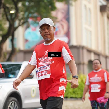 Runner Photo 8076058