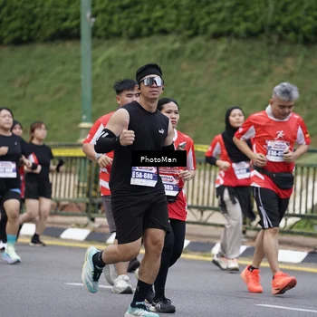 Runner Photo 8076064
